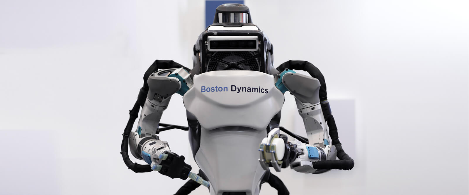 Boston Dynamics'in Robotları Bizim İçin Bir Tehdit mi?